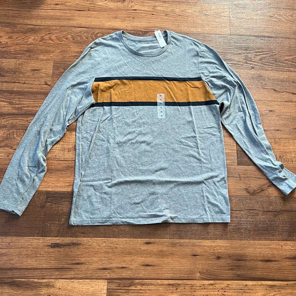 Old Navy Long sleeve  MENS XL